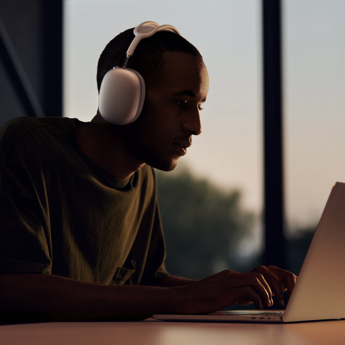Airpods Max Green