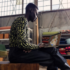 MacBook_Air_13_in_M3_Midnight_PDP_Image_Position_8__en-US
